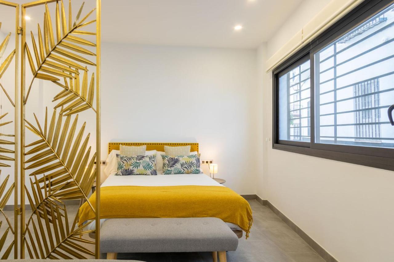 Nine O'Clock Castellar By Valcambre Apartment Seville Exterior photo